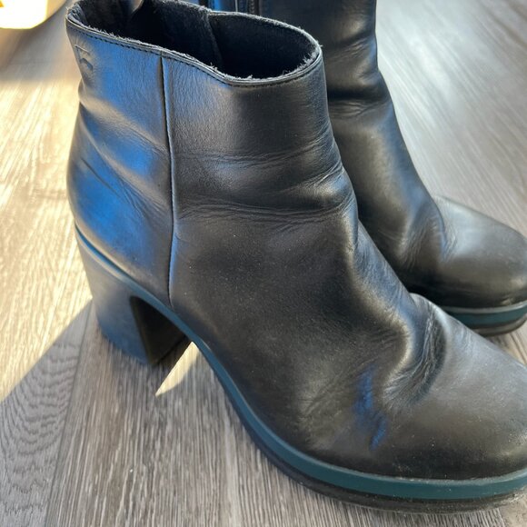 Camper Platform Heels - Picture 2 of 3